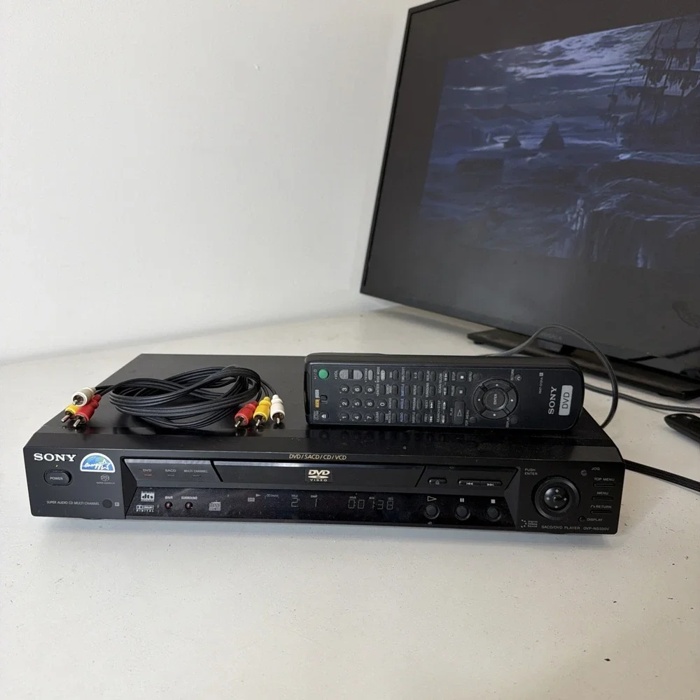 Sony DVP-NS500V DVD / SACD / CD/ VCD Player w/Remote